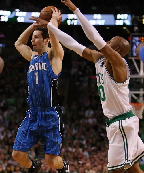 他们热切地 他们热切地